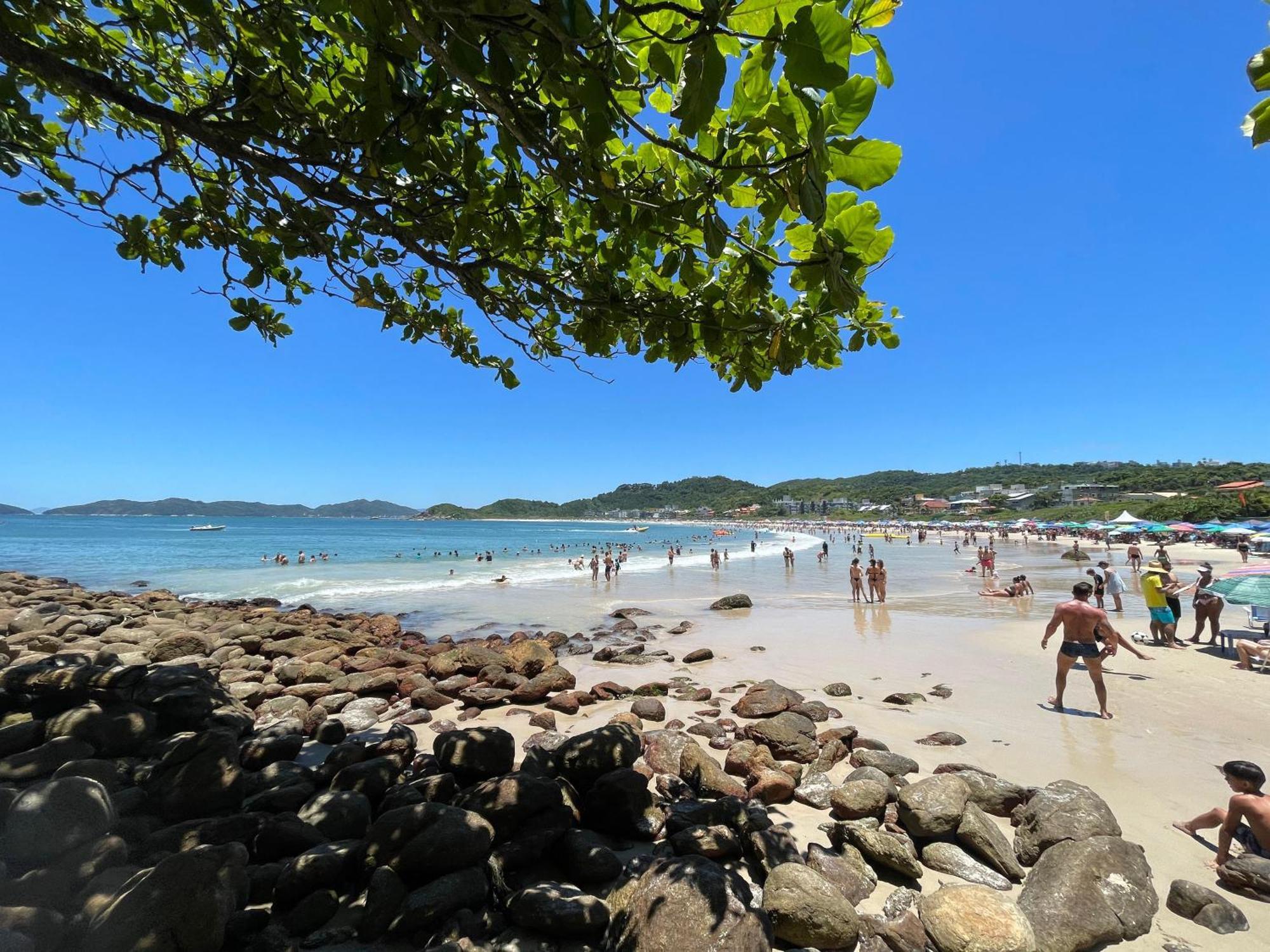 Apto Terreo A 100Mts Do Mar Bombinhas Exterior foto